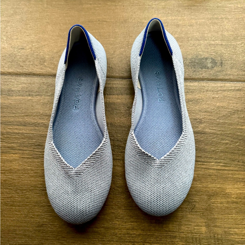 Retired Color Metallic Light Blue Rothy’s Size 7